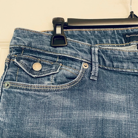 Banana Republic Cropped Cuff Jeans - Picture 5 of 9